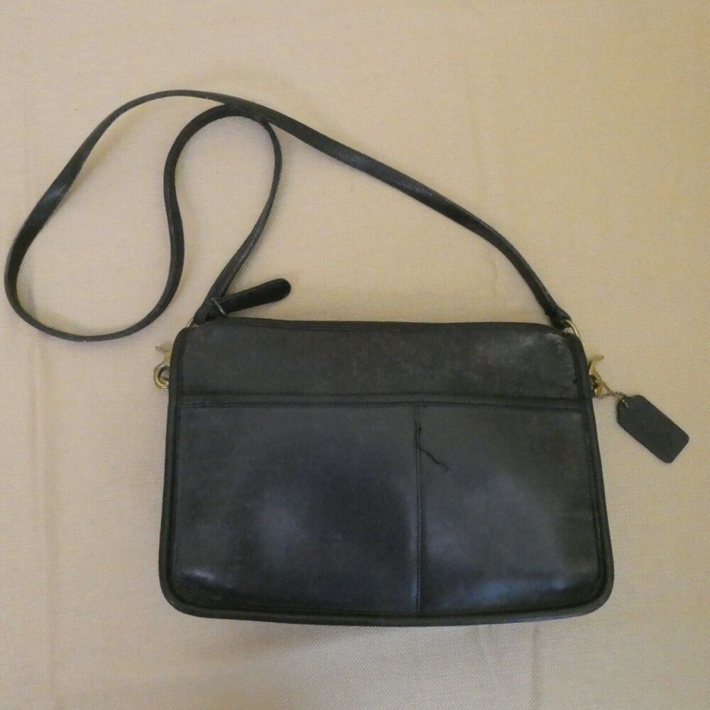 Vintage 1970s Coach Companion Crossbody Black Leather Brass Hardware *Needs TLC